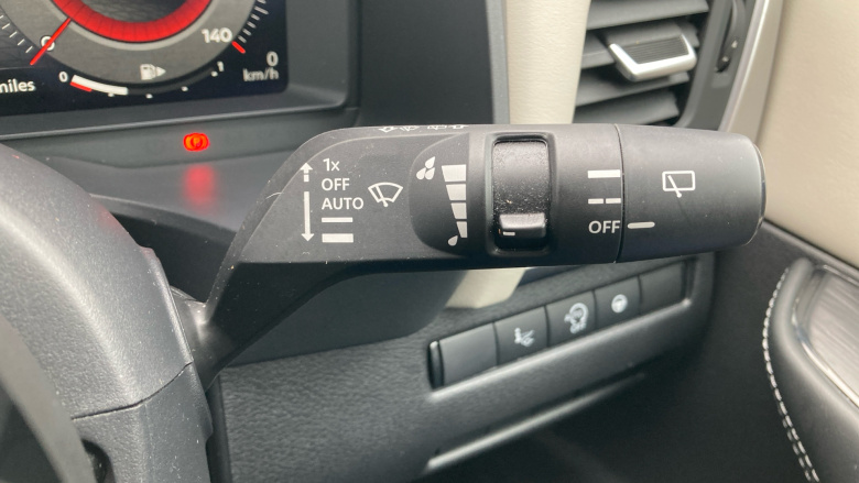 Nissan Qashqai 1.3 DiG-T MH 158 Tekna 5dr Xtronic Petrol Hatchback